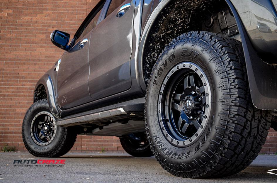 FORD RANGER ANZA MATTE BLACK WITH ANTHRACITE RING